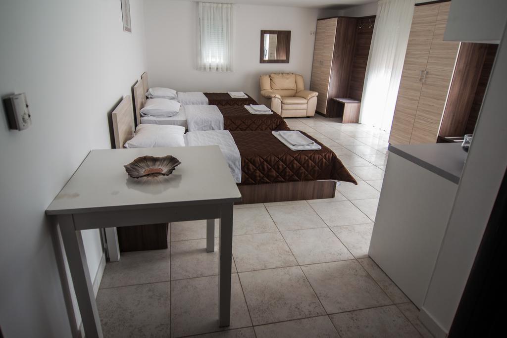 Hotel Lux Medugorje Ruang foto