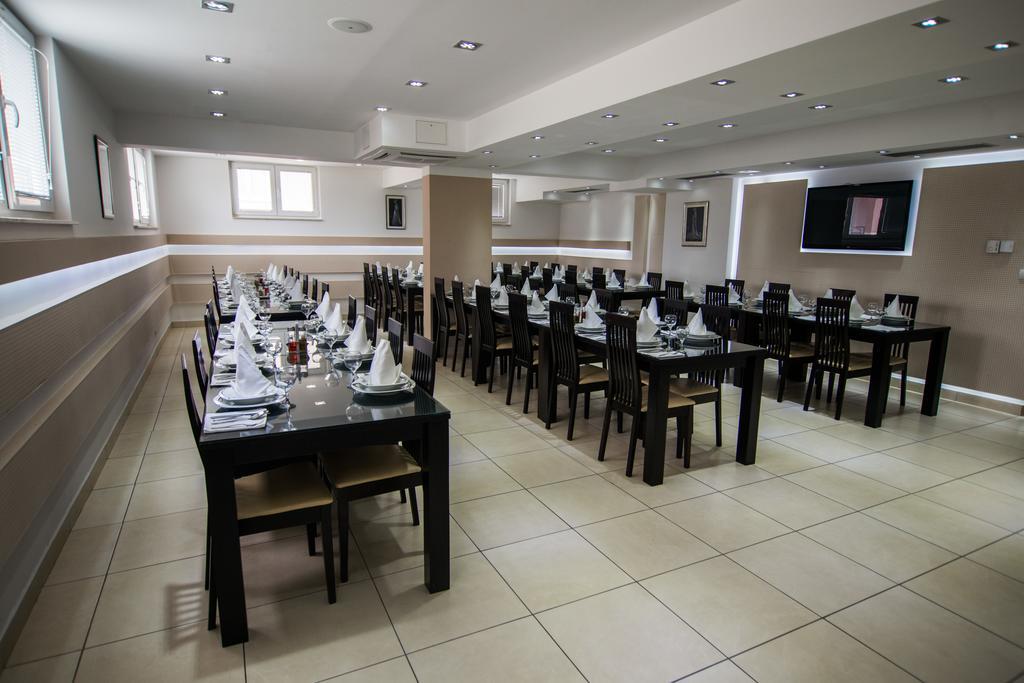Hotel Lux Medugorje Bagian luar foto